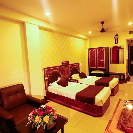 Hotel Rishi Regency Джабалпур Екстер'єр фото