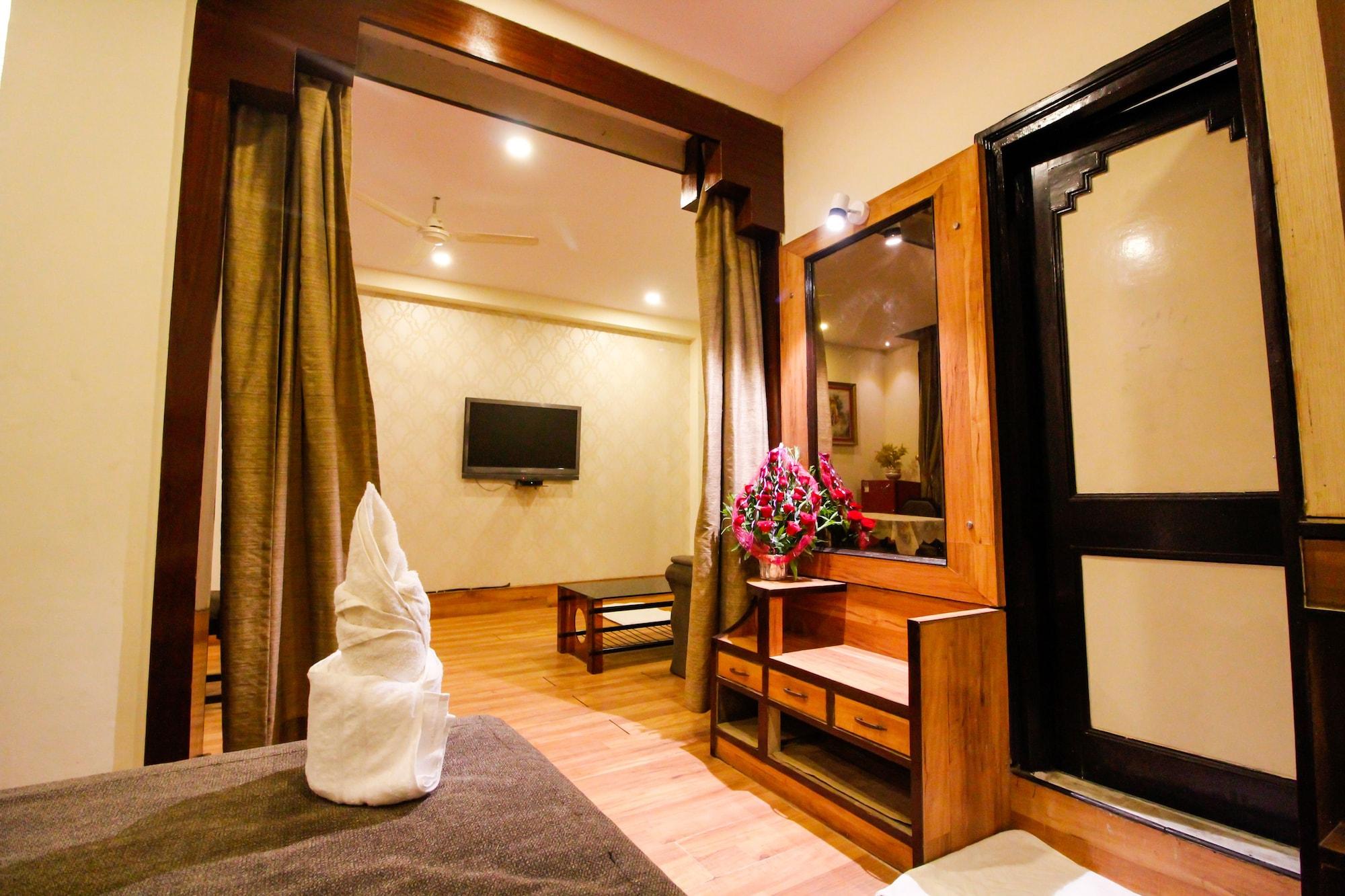 Hotel Rishi Regency Джабалпур Екстер'єр фото